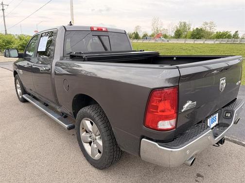 Granite Crystal Metallic Clearcoat 2017 RAM 1500 Big Horn