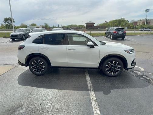 Platinum White Pearl 2027 Honda HR-V EX-L