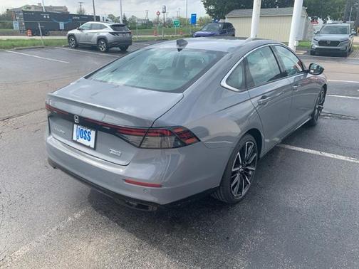 2025 Honda Accord Hybrid Touring