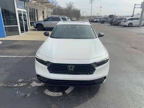 Platinum White Pearl 2026 Honda Accord Hybrid Sport-L