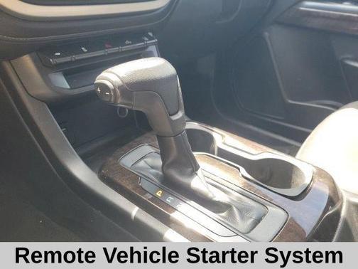 Summit White 2016 GMC Canyon SLE