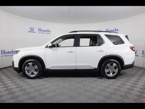 Platinum White Pearl 2026 Honda Pilot EX-L
