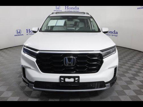 2024 Honda Pilot Touring 8-Passenger