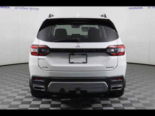 2024 Honda Pilot Touring 8-Passenger