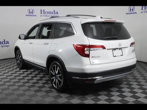 2022 Honda Pilot Touring 8-Passenger