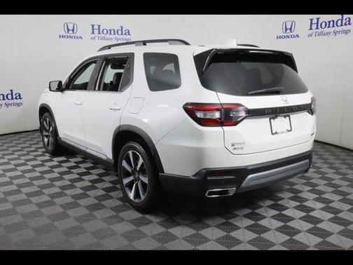 2025 Honda Pilot Touring 8-Passenger