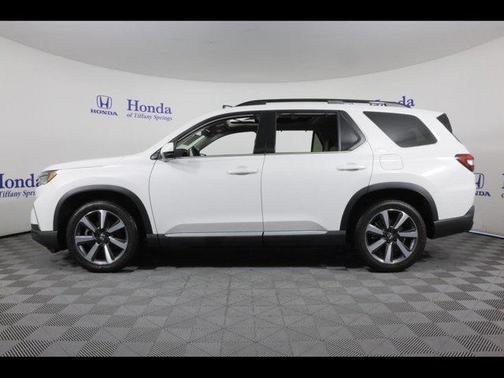 2025 Honda Pilot Touring 8-Passenger