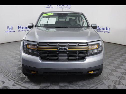 ICONIC SILVER MET 2023 Ford Maverick Lariat