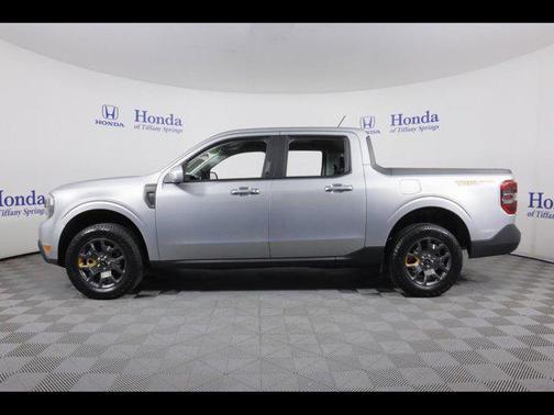 ICONIC SILVER MET 2023 Ford Maverick Lariat
