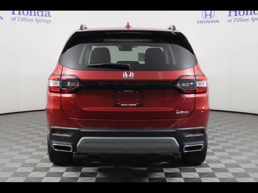 2025 Honda Pilot Touring 8-Passenger