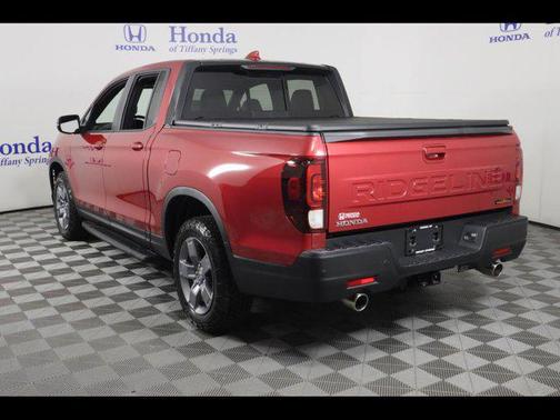 DK. RED 2025 Honda Ridgeline TrailSport
