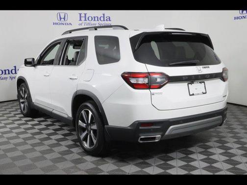 2024 Honda Pilot Touring 8-Passenger