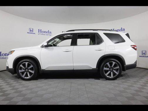 2024 Honda Pilot Touring 8-Passenger