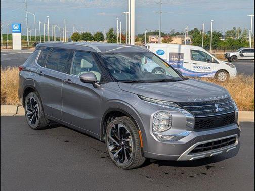 2022 Mitsubishi Outlander SEL Special Edition 2WD