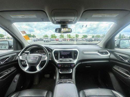 2023 GMC Acadia FWD SLT