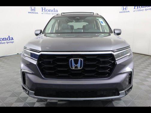 2025 Honda Pilot Touring 8-Passenger