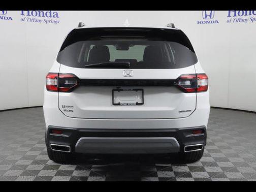 2025 Honda Pilot Touring 8-Passenger