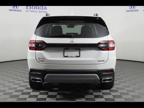 2025 Honda Pilot Touring 8-Passenger