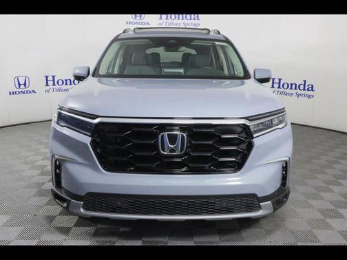 2025 Honda Pilot Touring 8-Passenger