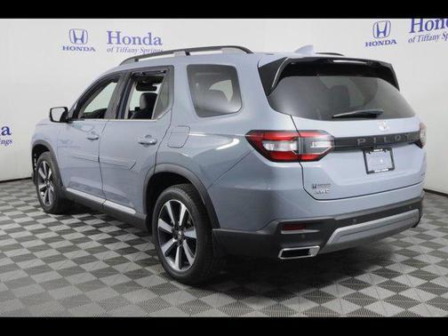 2025 Honda Pilot Touring 8-Passenger