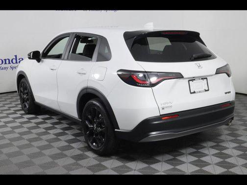 2025 Honda HR-V 2WD Sport