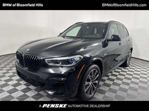Black Sapphire Metallic 2022 BMW X5 xDrive45e