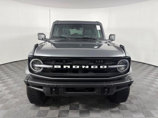 Carbonized Gray Metallic 2021 Ford Bronco Base