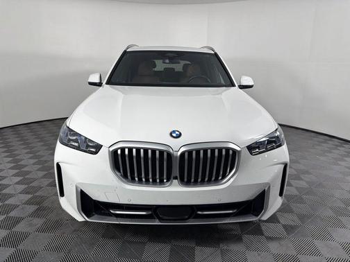 Alpine White 2026 BMW X5 xDrive40i