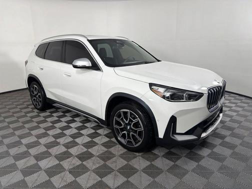 Alpine White 2023 BMW X1 xDrive28i