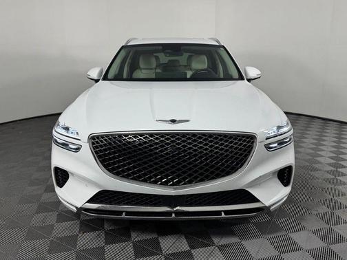 Alta White 2024 Genesis GV70 2.5T