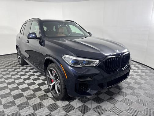 Carbon Black Metallic 2022 BMW X5 M50i