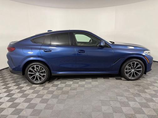 Blue Metallic 2022 BMW X6 xDrive40i