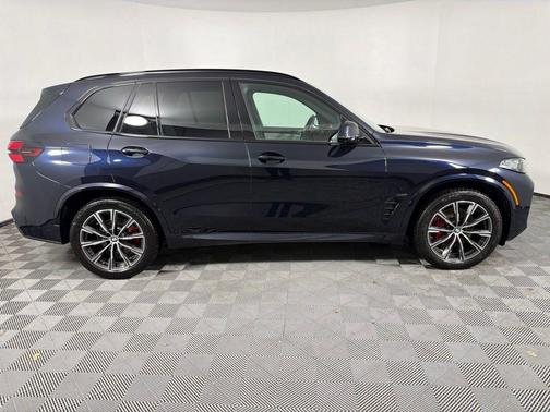 Carbon Black Metallic 2025 BMW X5 xDrive40i