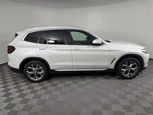 White Metallic 2023 BMW X3 xDrive30i