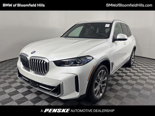 Mineral White Metallic 2025 BMW X5 PHEV xDrive50e