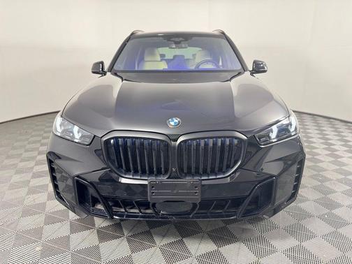 Black Sapphire Metallic 2026 BMW X5 xDrive40i