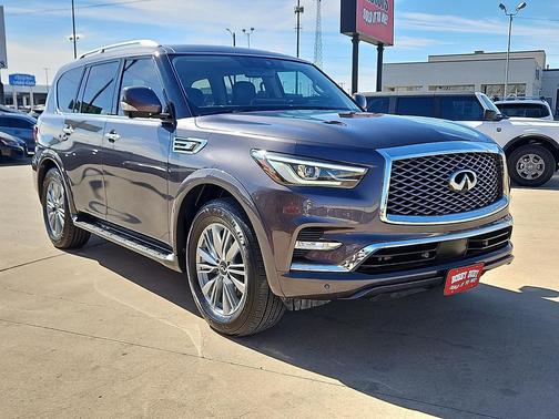 2024 INFINITI QX80 Luxe