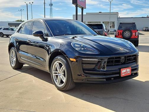 2024 Porsche Macan BASE