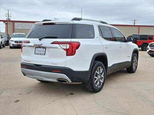 2023 GMC Acadia AWD SLT