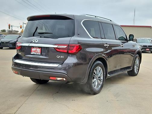 2024 INFINITI QX80 Luxe