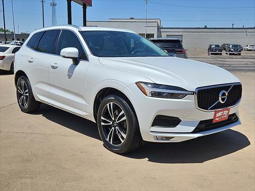 2021 Volvo XC60 T5 Momentum