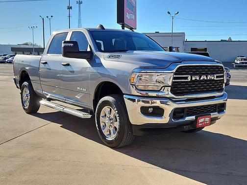 2024 RAM 2500 Big Horn Crew Cab 4x4 6'4' Box