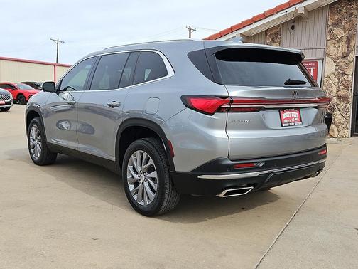 2025 Buick Enclave Preferred FWD