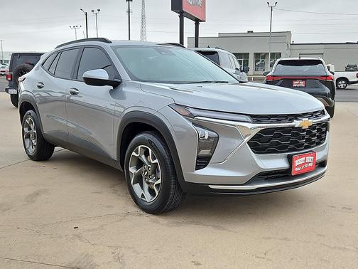 Sterling Gray Metallic 2026 Chevrolet Trax LT