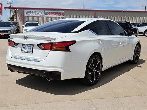 2023 Nissan Altima SR FWD