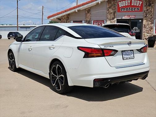 2023 Nissan Altima SR FWD