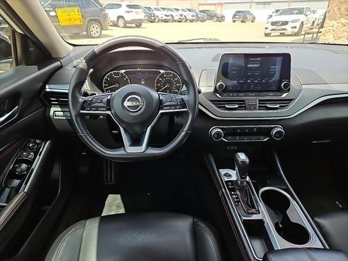 2023 Nissan Altima SR FWD