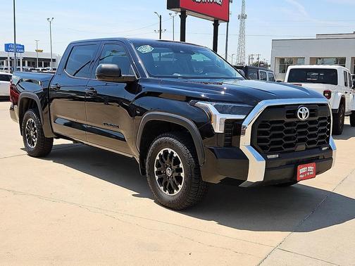2024 Toyota Tundra SR5