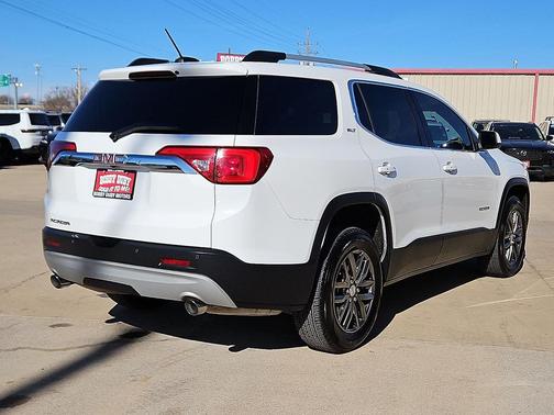 2019 GMC Acadia SLT-1