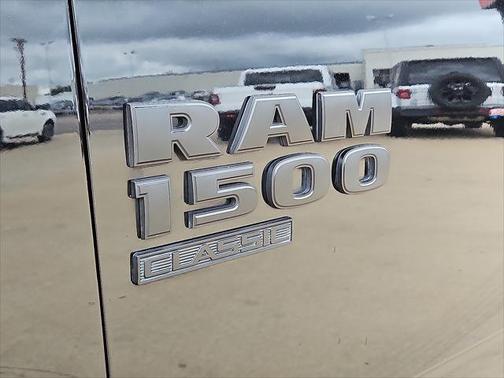 2024 RAM 1500 Classic Warlock Crew Cab 4x2 5'7' Box